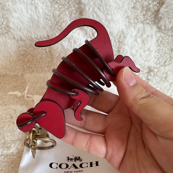 Pre-owned! RARE! Coach Small Mouse Bag Charm Key Chain In Red Leather/Gold Tone - Picture 3 of 8